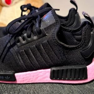 Authentic women's Adidas NMD Runner size 8 pink and black.
